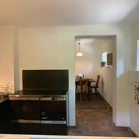 Kuenstlerzimmer Appartamento *