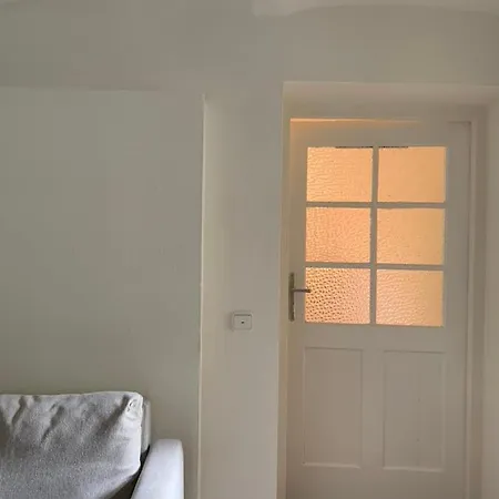 Kuenstlerzimmer *